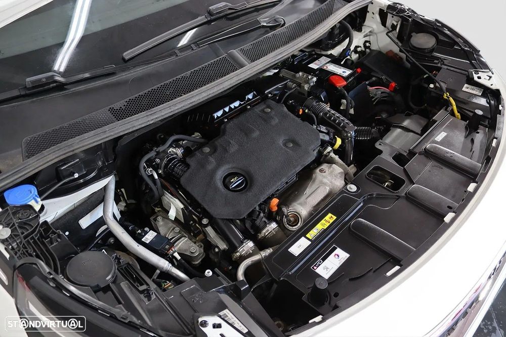 Peugeot 3008 1.2 PureTech Allure - 16