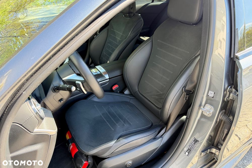 Mercedes-Benz Klasa C 300 e PHEV 4-Matic AMG - 20