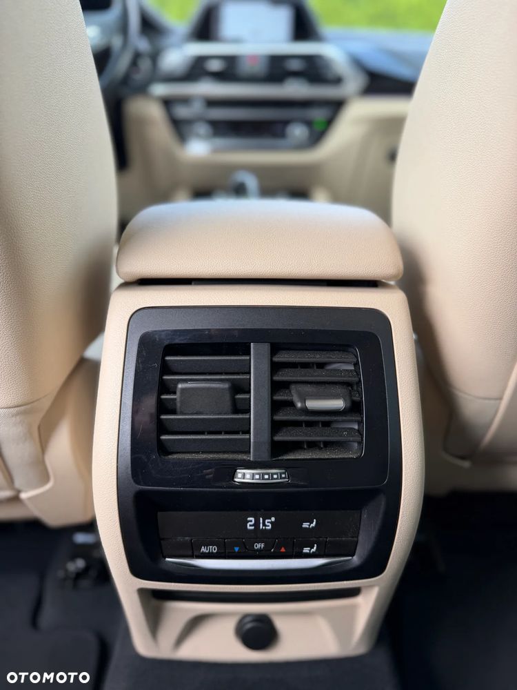 BMW X3 sDrive18d Advantage - 19