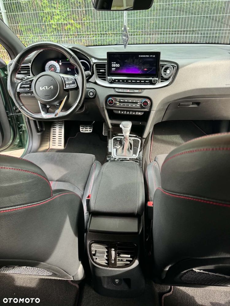 Kia ProCeed 1.6 T-GDI GT DCT - 12