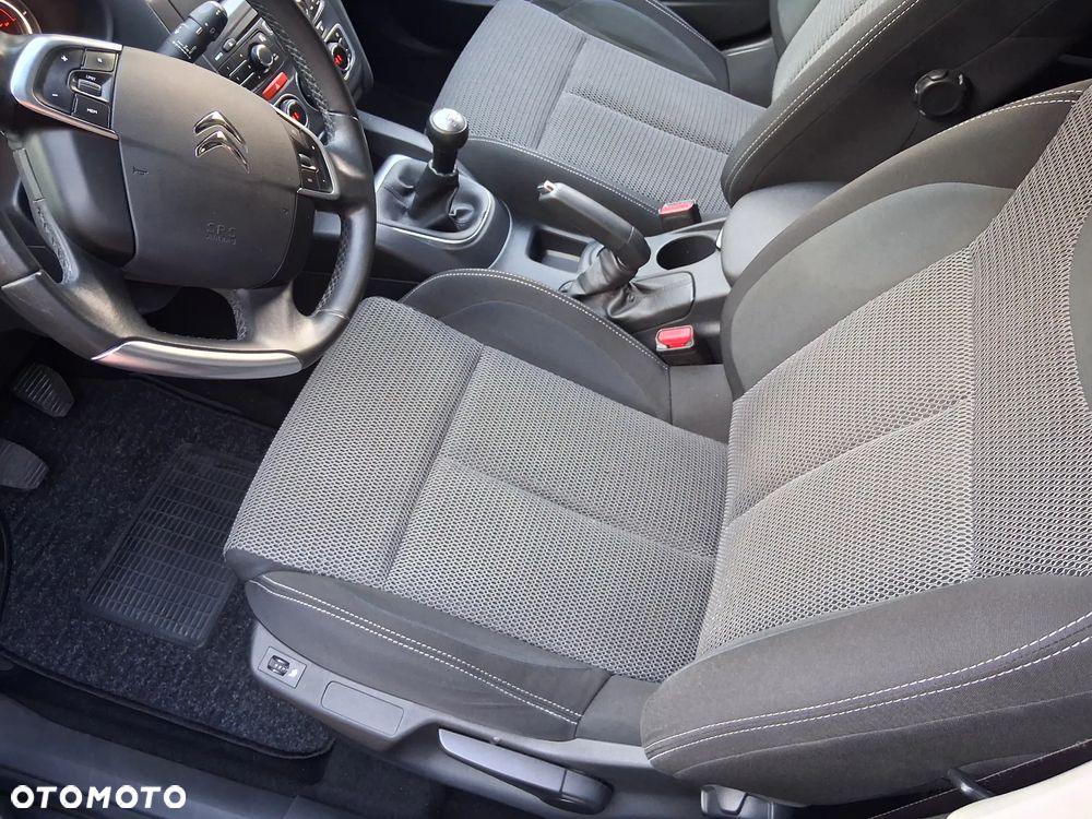 Citroën C4 HDi 90 Selection - 24