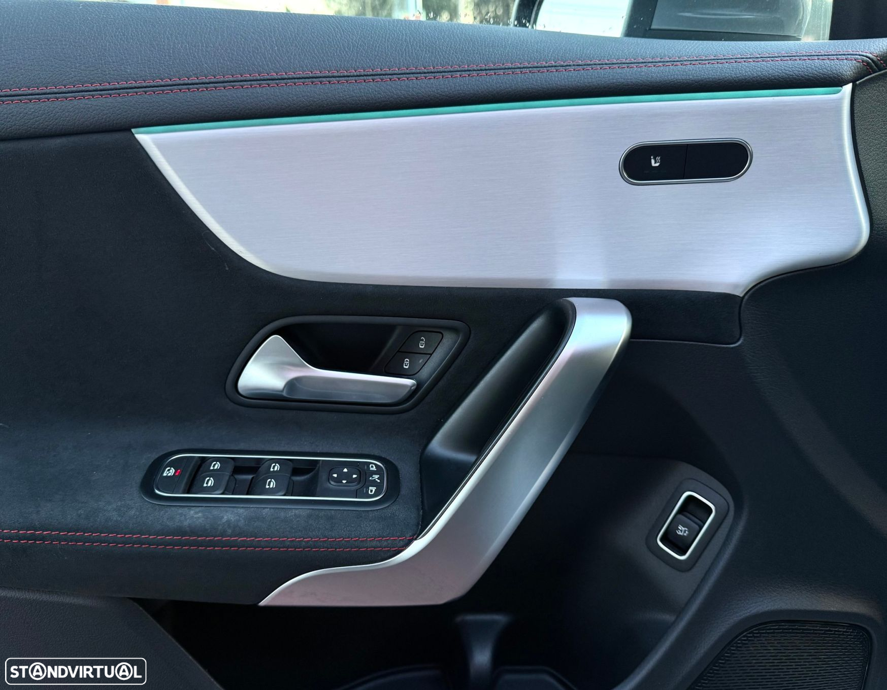 Mercedes-Benz CLA 180 d Shooting Brake AMG Line Aut. - 31