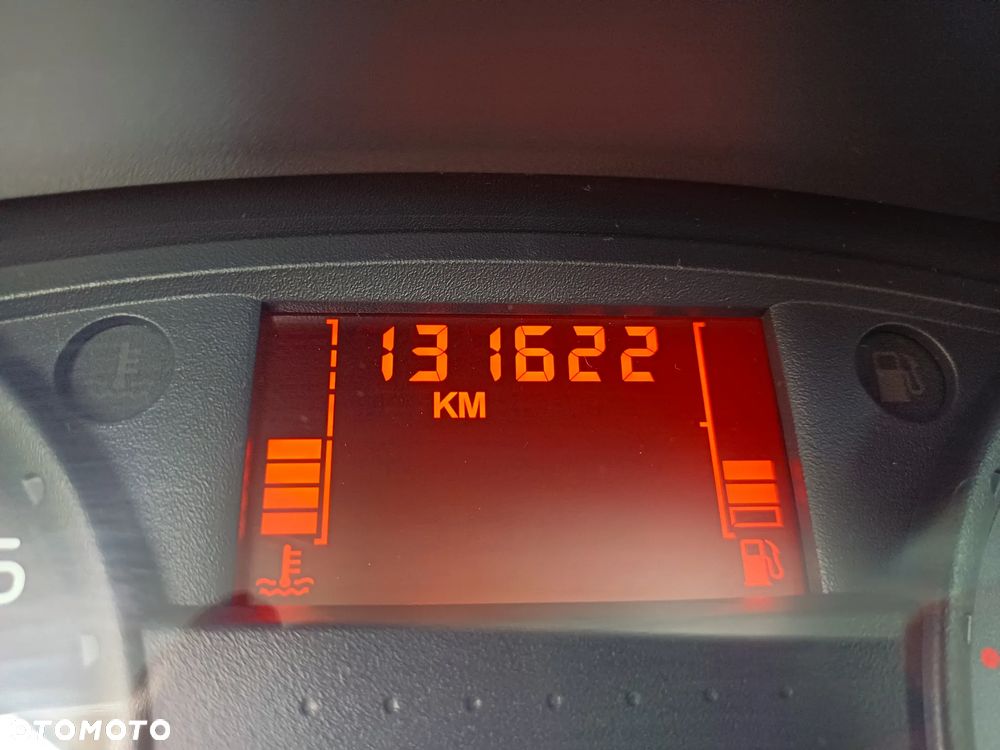 Renault Clio 1.2 16V Expression - 13