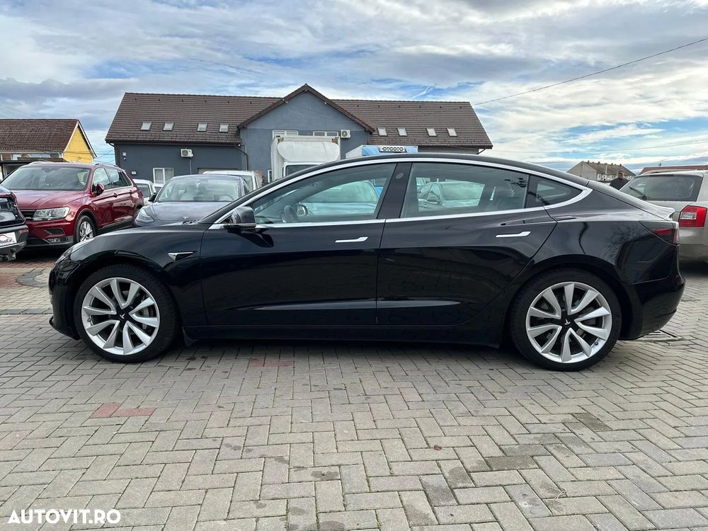 Tesla Model 3 - 13