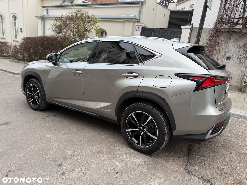 Lexus NX 300h Prestige AWD - 13