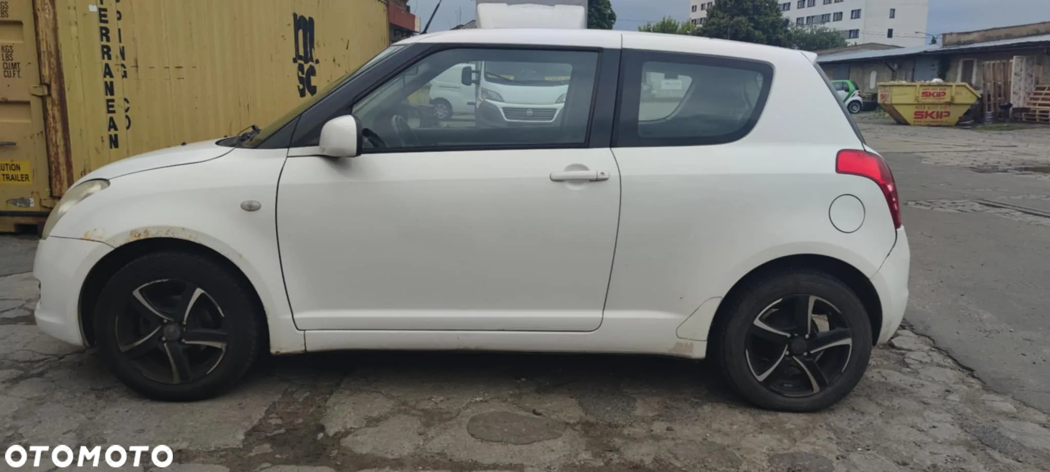 Suzuki Swift - 4