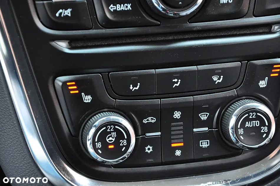 Opel Mokka 1.4 T Cosmo S&S EU6 - 31