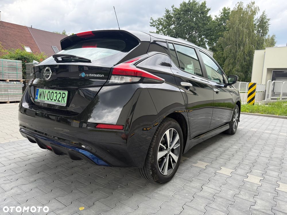 Nissan Leaf - 8