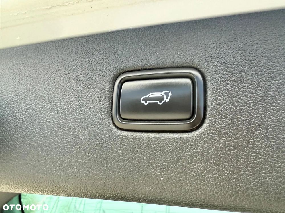 Hyundai Tucson 2.0 CRDI 2WD Style - 33