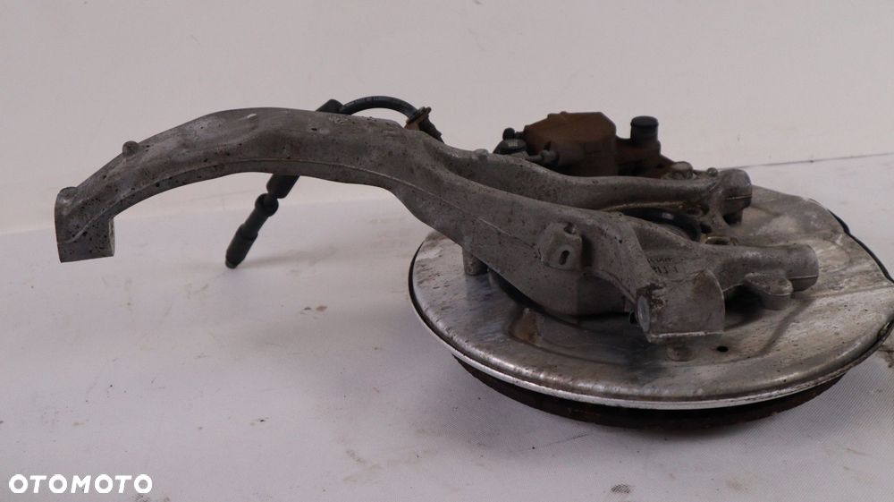 VOLVO XC60 II 2.0 D4 PIASTA ZWROTNICA LEWA PRZÓD 31476878, 31471663 - 4