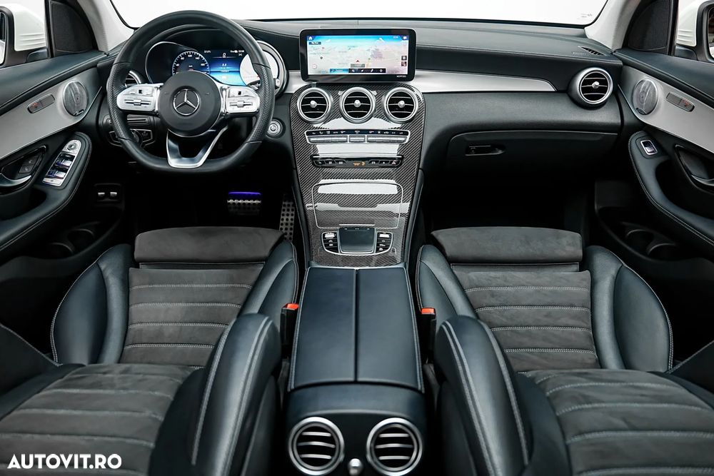 Mercedes-Benz GLC 300 e 4Matic 9G-TRONIC AMG Line Plus - 18
