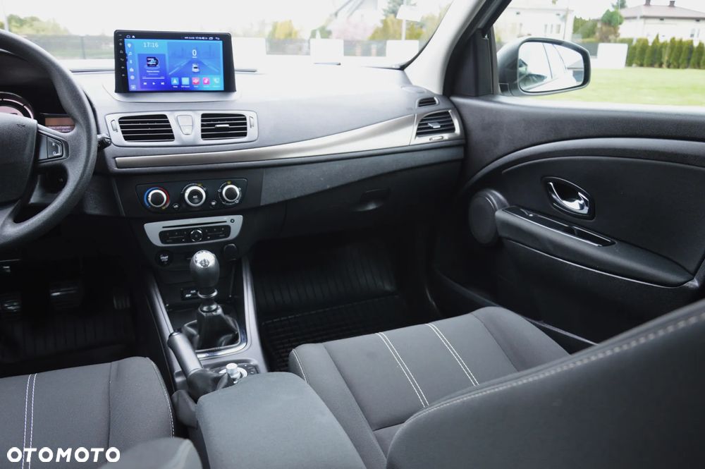 Renault Megane - 24