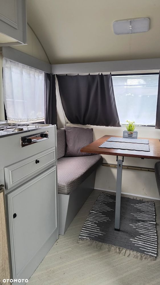 Inny RC Caravan Piccolo 320 - 12