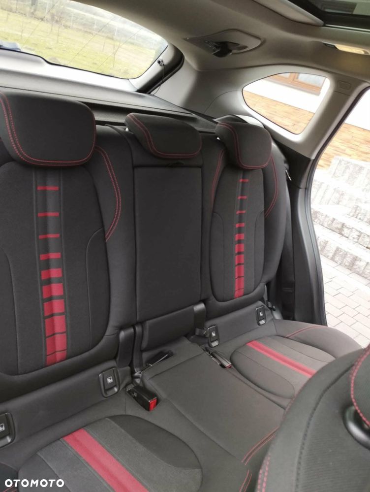 BMW X1 sDrive20d xLine - 6