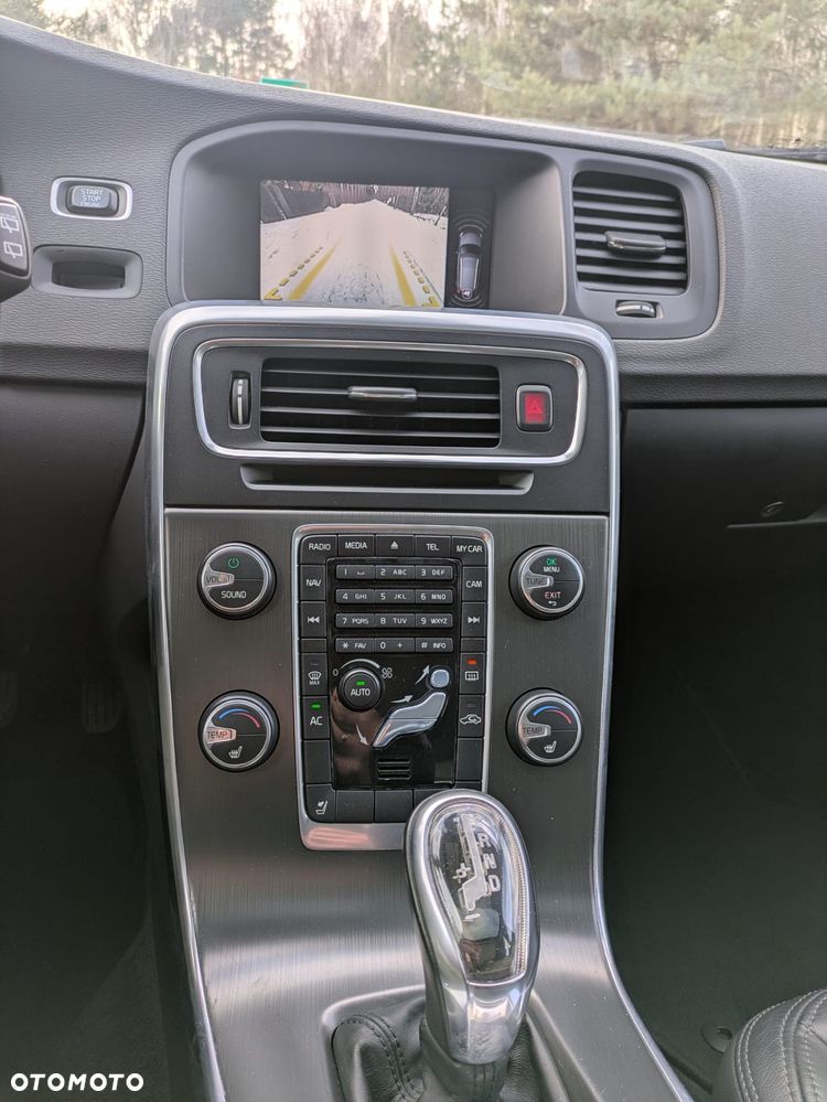Volvo V60 D4 AWD Summum - 18