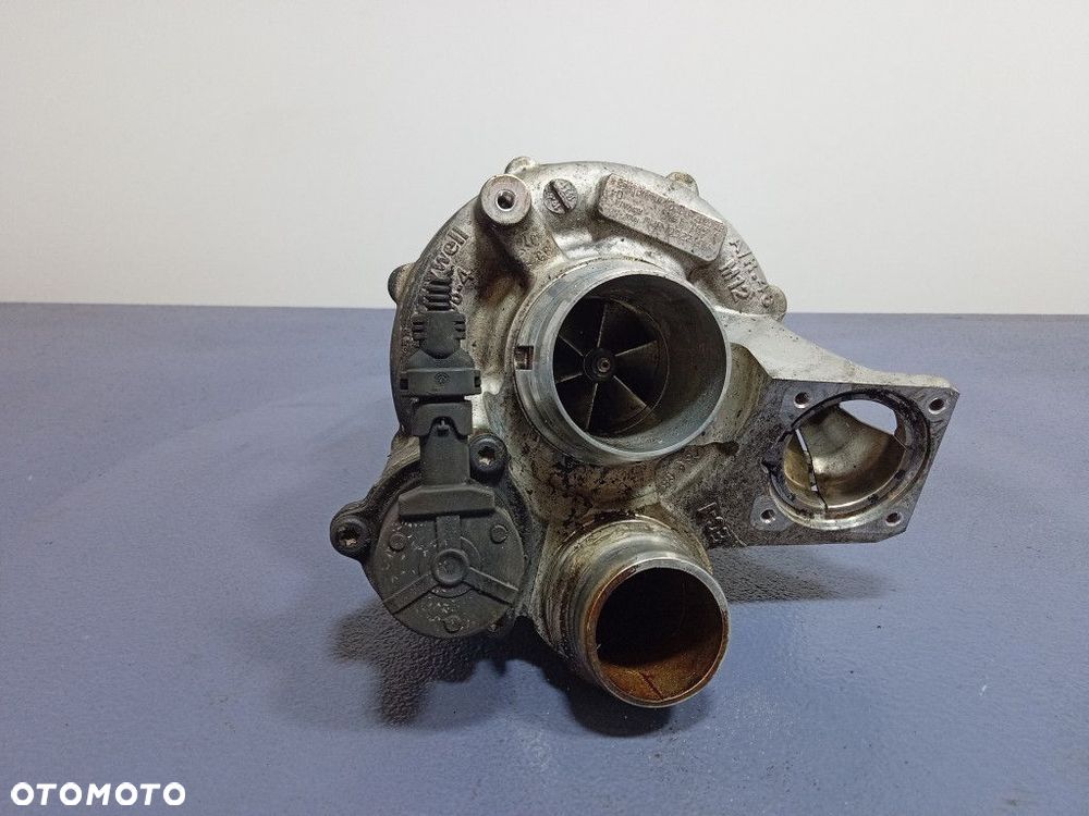 BMW X5 G05 4.4 V8 B44D TURBOSPRĘŻARKA 8681198 - 4