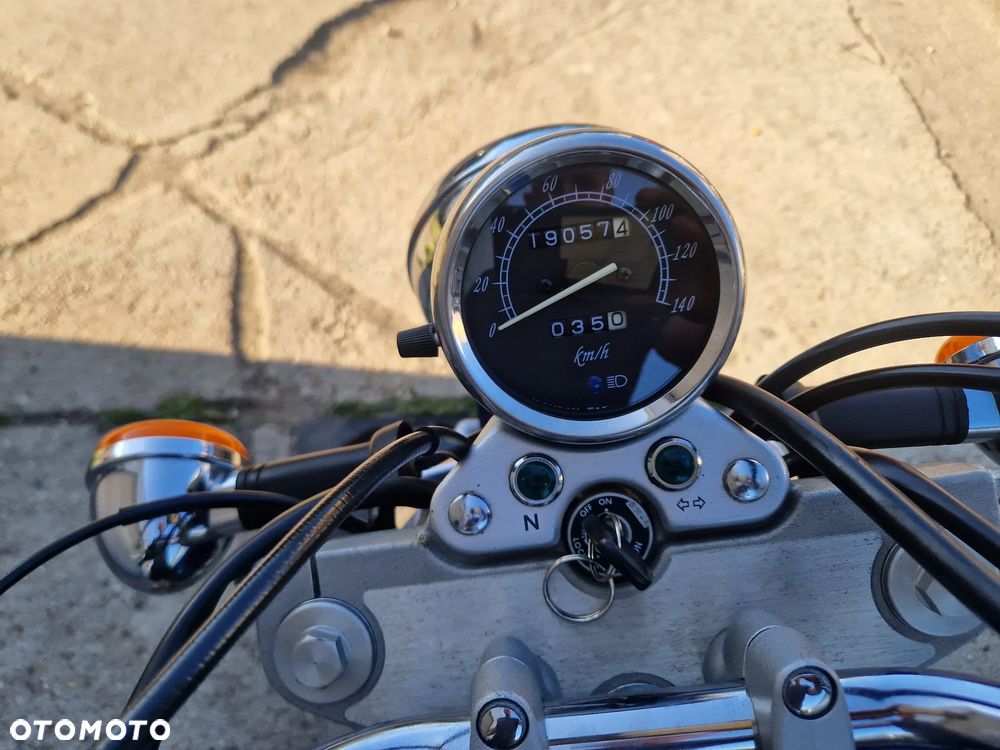 Suzuki Marauder - 34