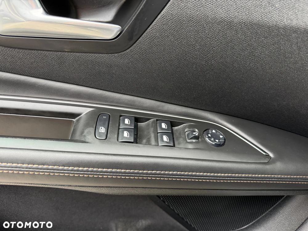 Peugeot 3008 PureTech 130 Stop & Start GPF Allure Business-Paket - 11