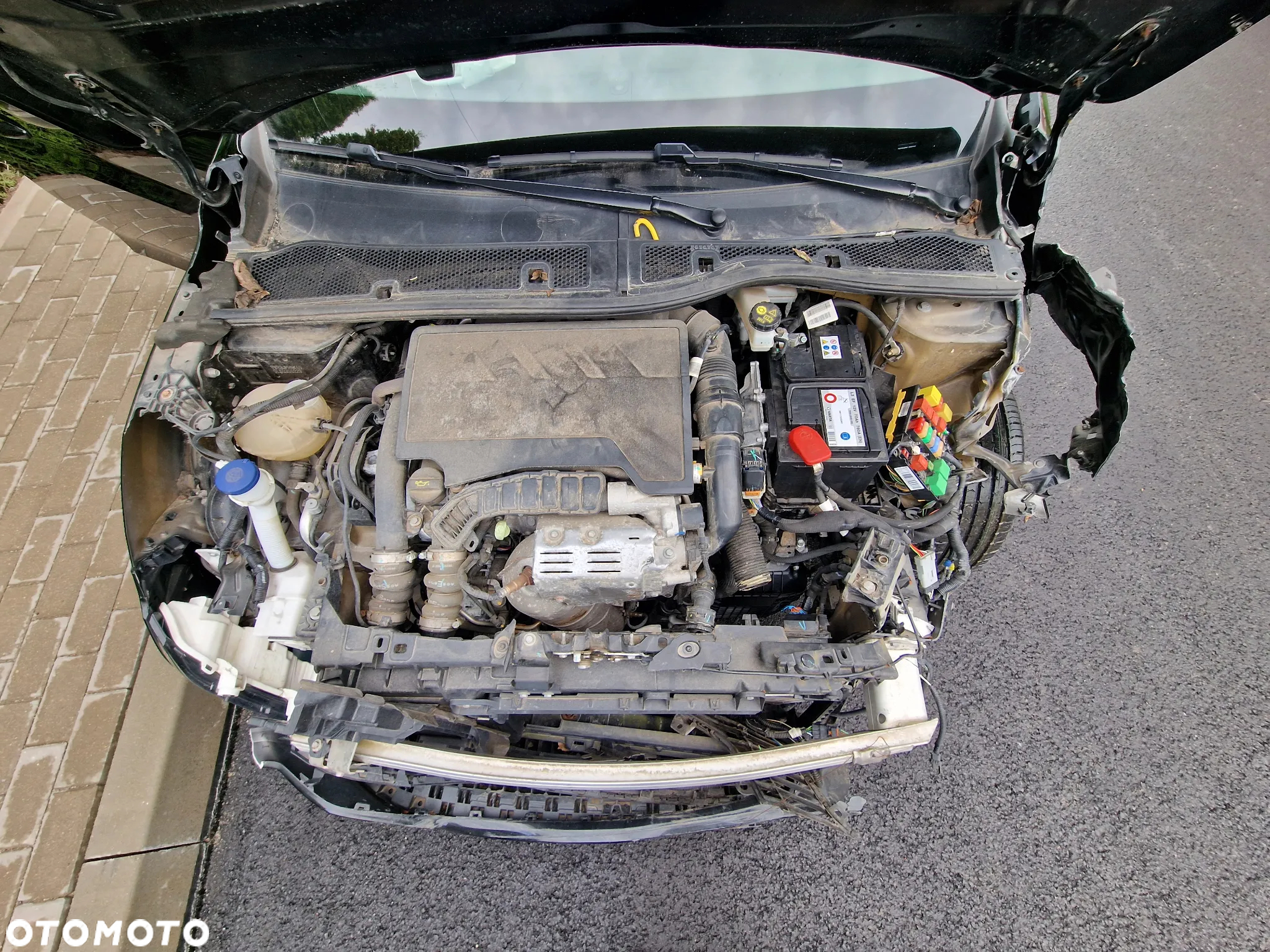 Peugeot 208 PureTech 100 EAT8 Active - 26