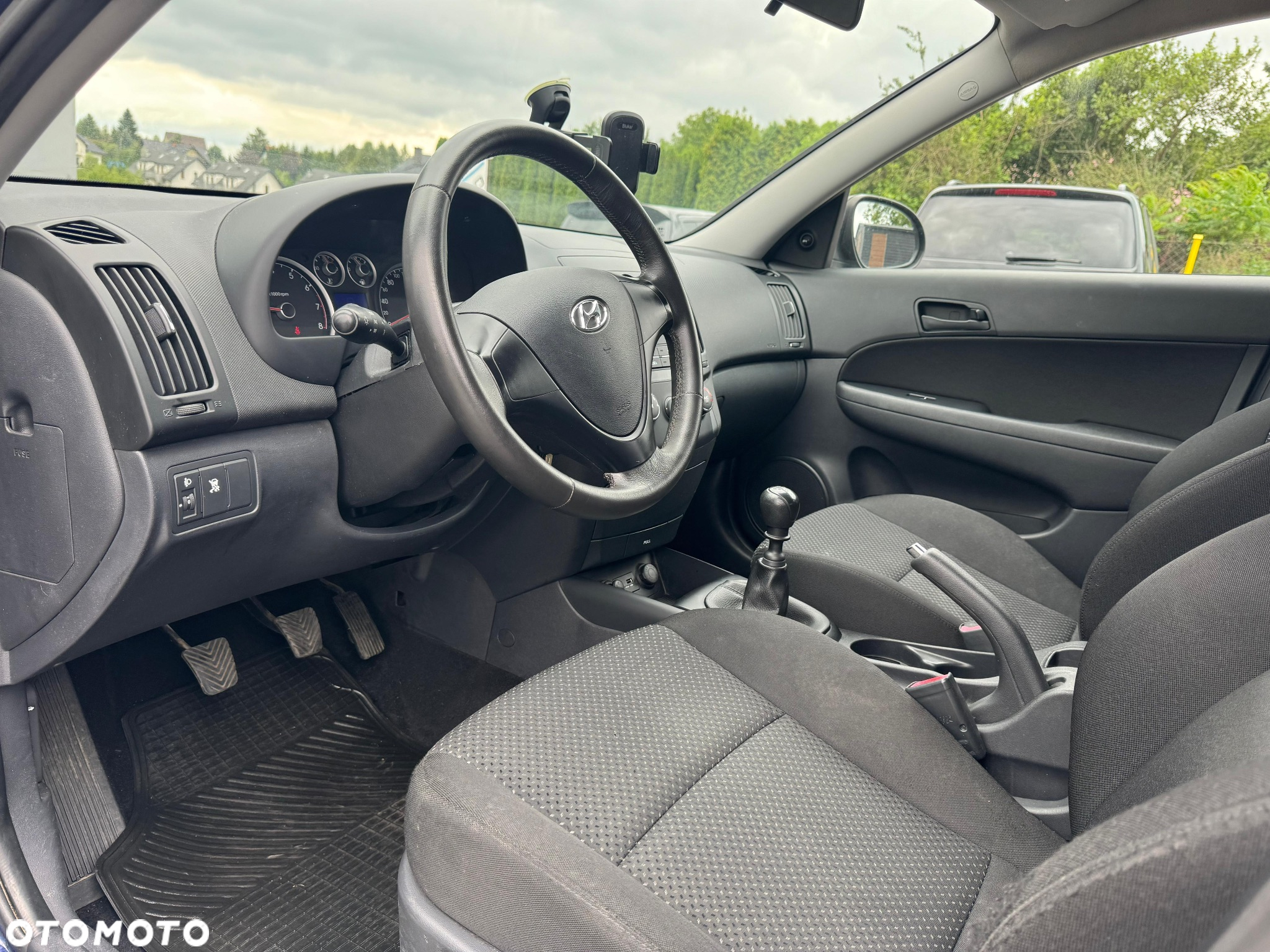 Hyundai i30 1.4 Base + - 12