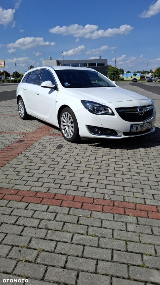 Opel Insignia - 1
