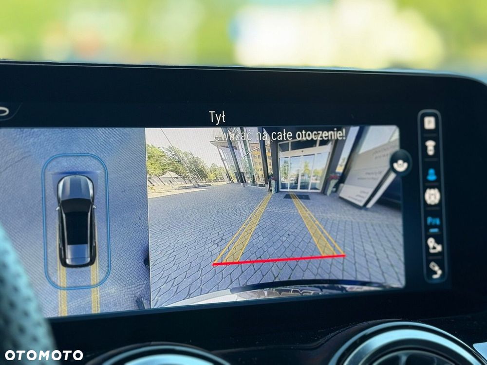 Mercedes-Benz GLB - 26