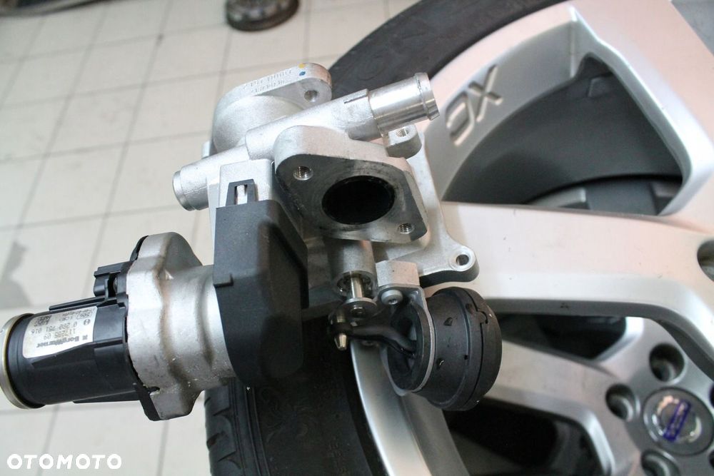 VOLVO V40 XC60 S90 V90 XC90 2.0 DIESEL ZAWÓR EGR - 2