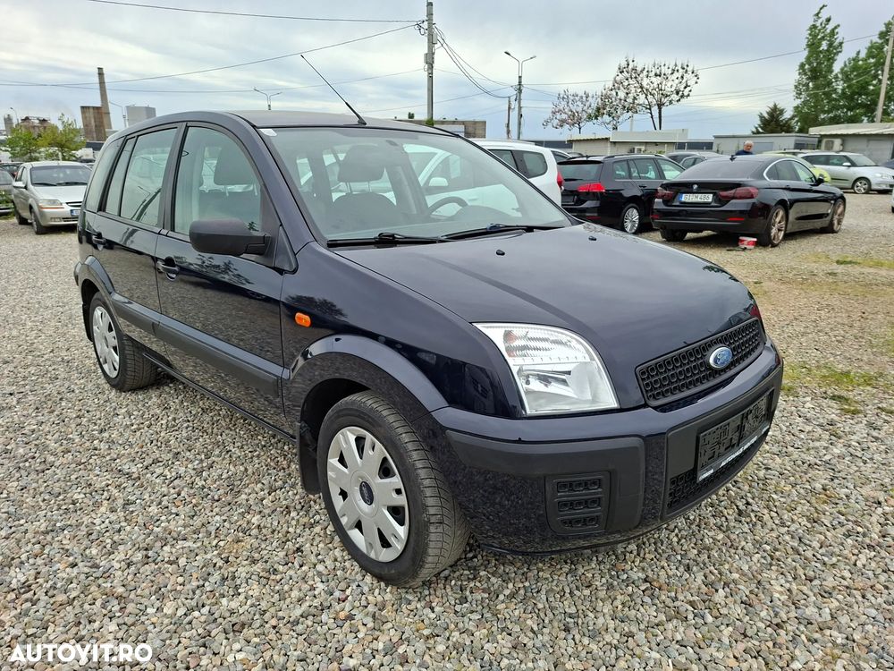 Ford Fusion - 5