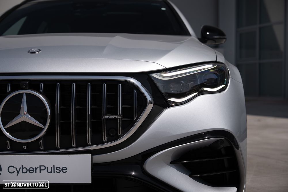 Mercedes-Benz E 53 AMG Hybrid 4Matic+ - 42