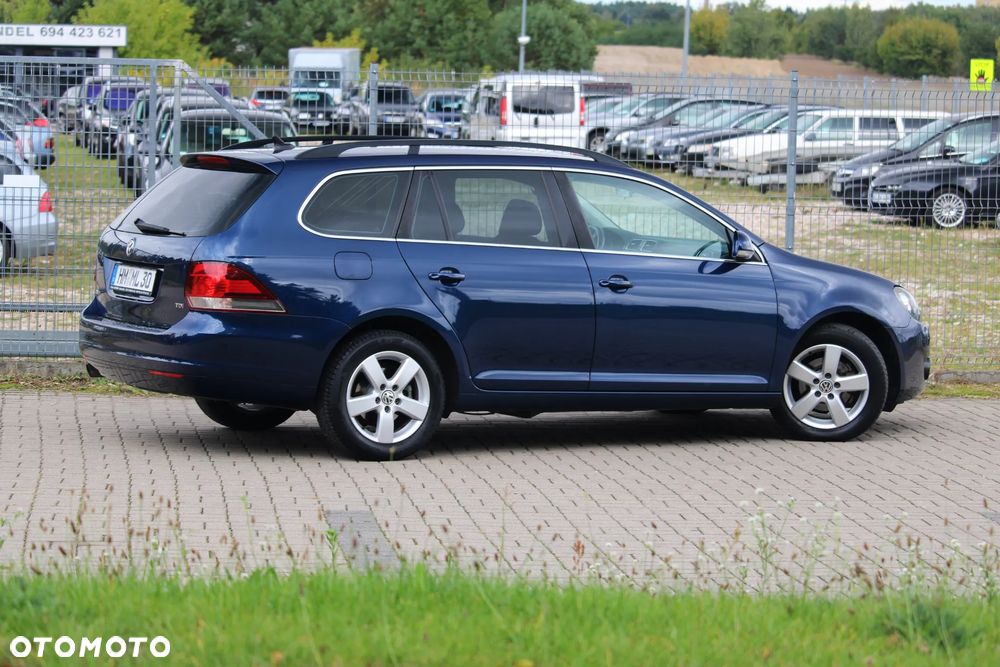 Volkswagen Golf Variant - 9
