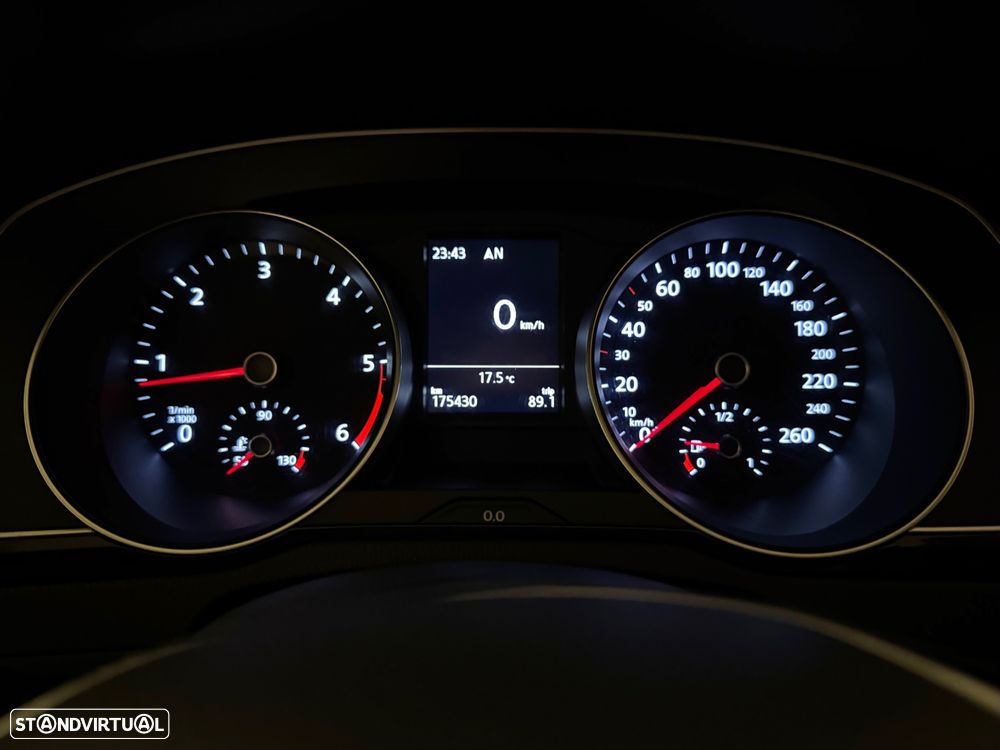 VW Passat Variant 1.6 TDI Confortline - 8