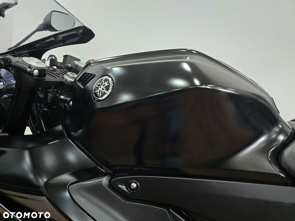 Yamaha YZF - 10