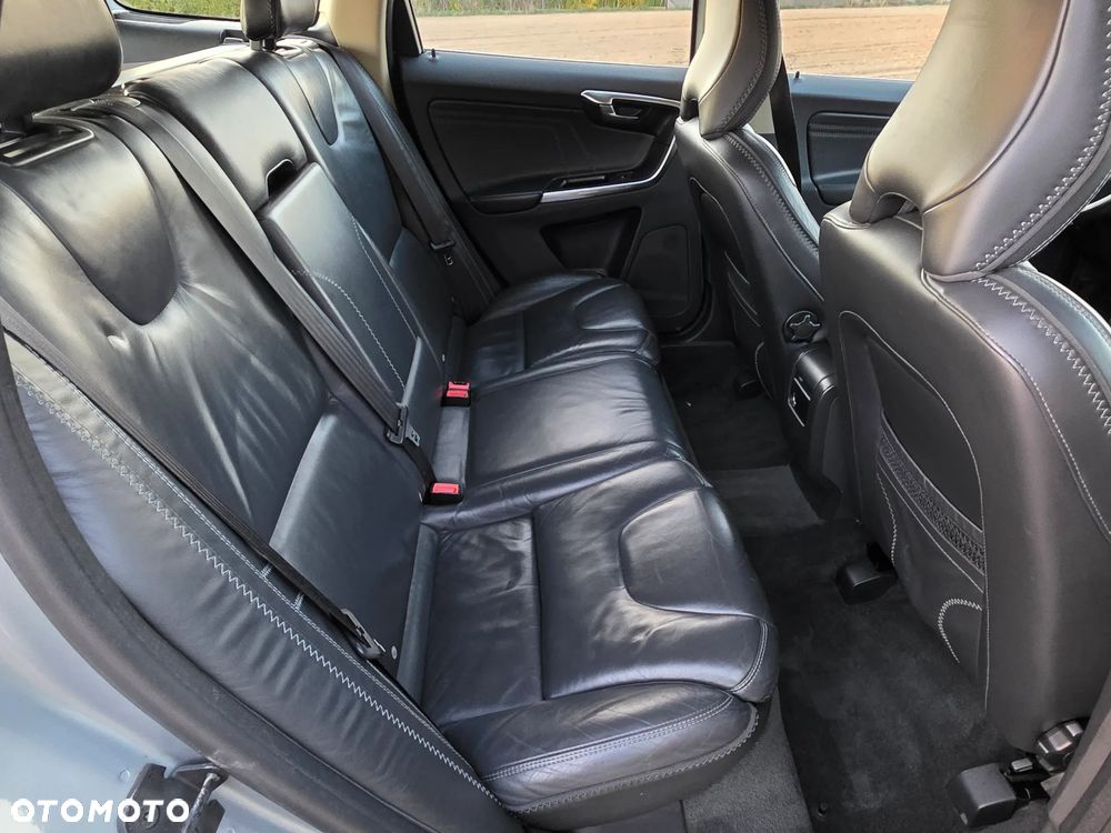 Volvo XC 60 D3 Summum - 8