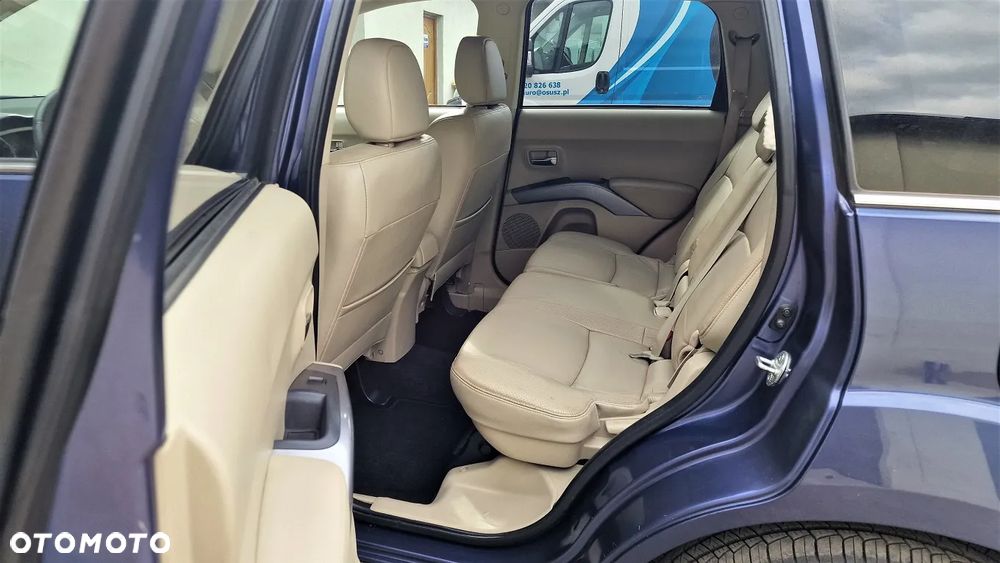 Citroën C-Crosser 2.2 HDi Exclusive - 11