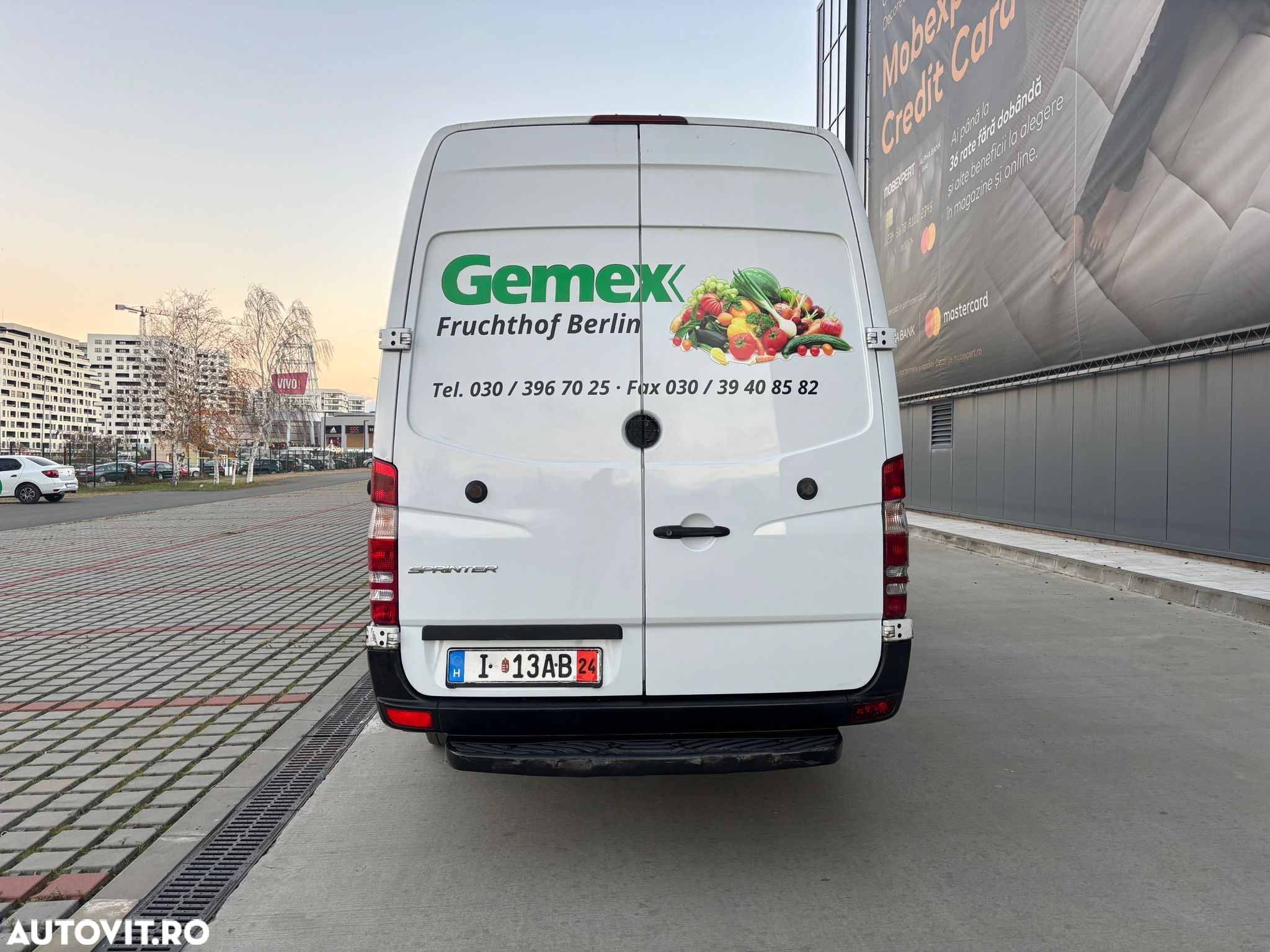Mercedes-Benz Sprinter - 4