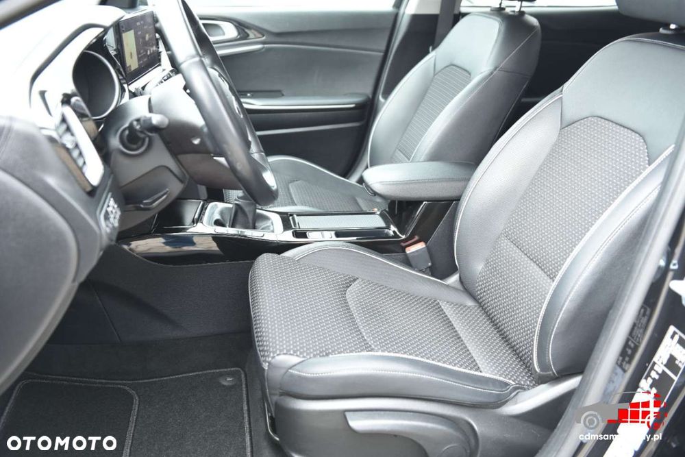 Kia XCeed - 17