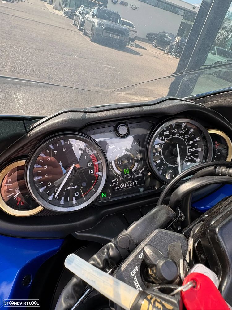 Suzuki Hayabusa Special Edition - 10