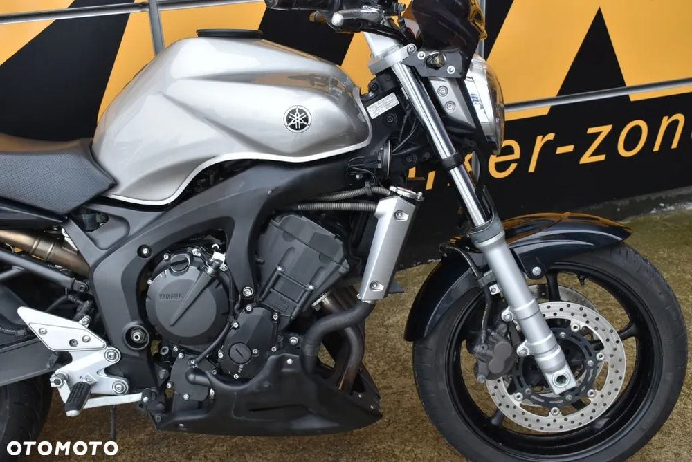 Yamaha FZ6 - 5