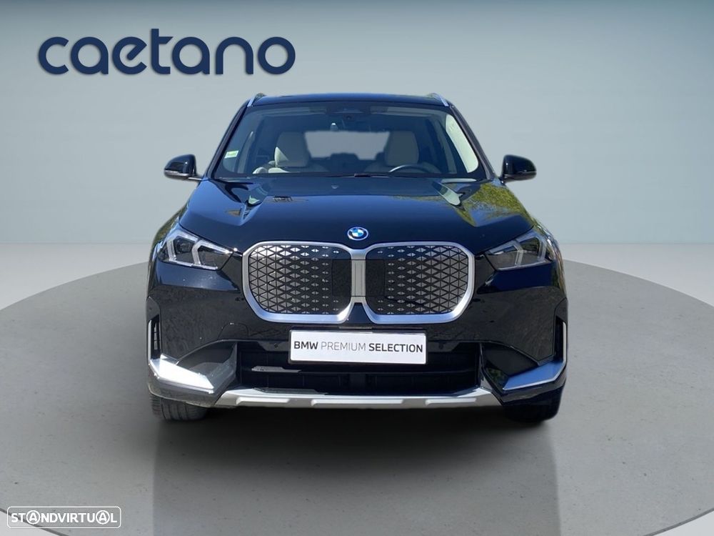 BMW iX1 eDrive20 xLine - 23