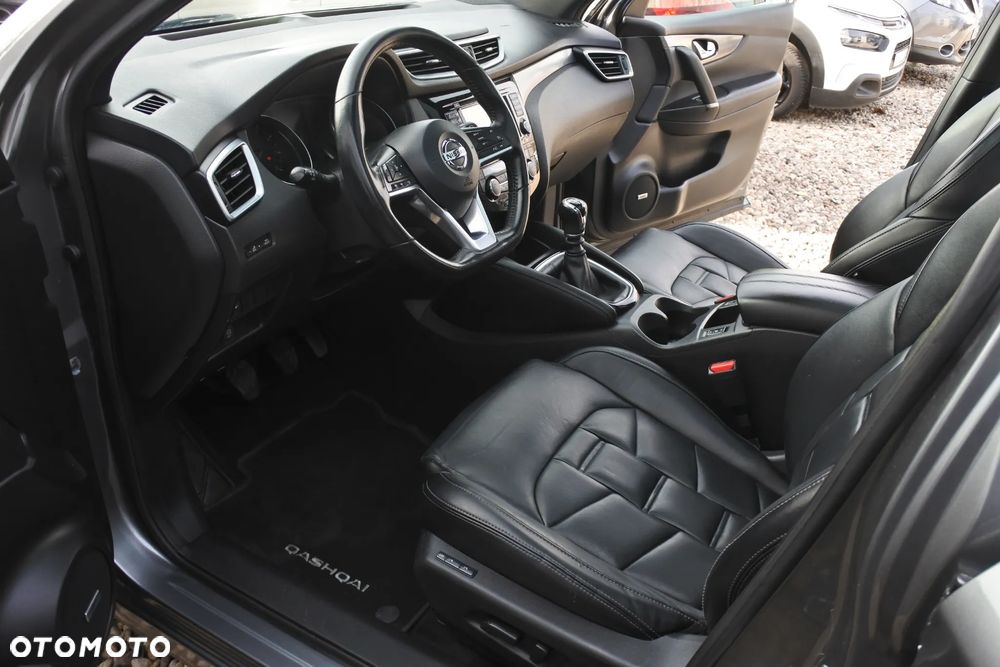 Nissan Qashqai 1.2 DIG-T TEKNA+ - 11