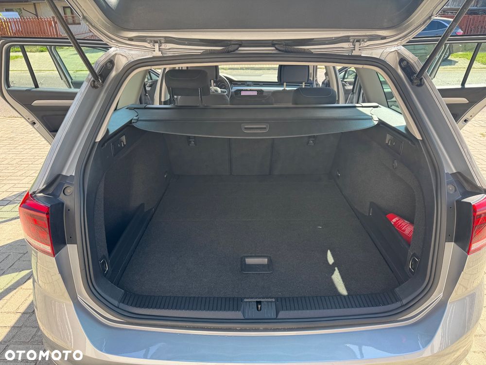 Volkswagen Passat 1.5 TSI EVO Business DSG - 27