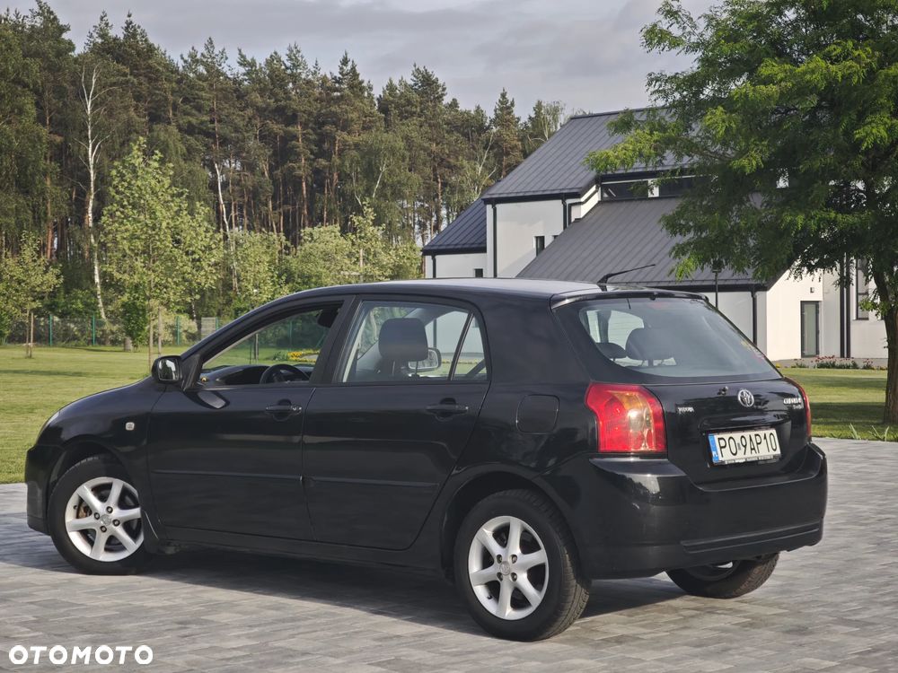 Toyota Corolla 2.0 D-4D Executive - 18