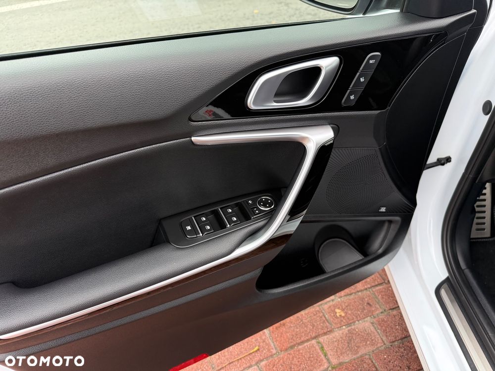 Kia Ceed 1.5 T-GDI DCT7 OPF GT Line - 14