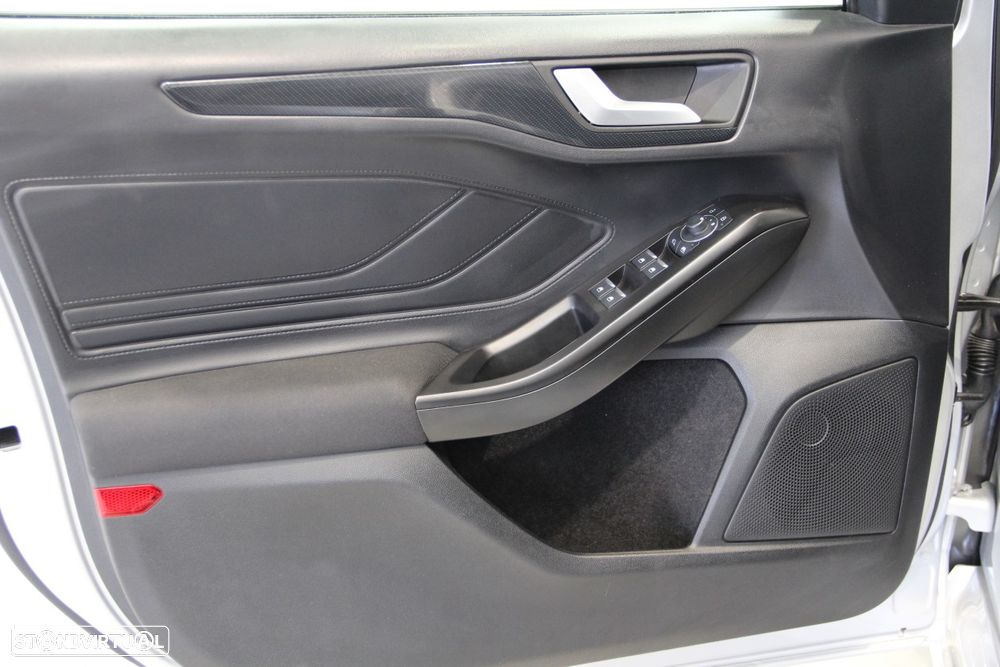 Ford Focus 1.0 EcoBoost MHEV ST-Line Aut. - 5