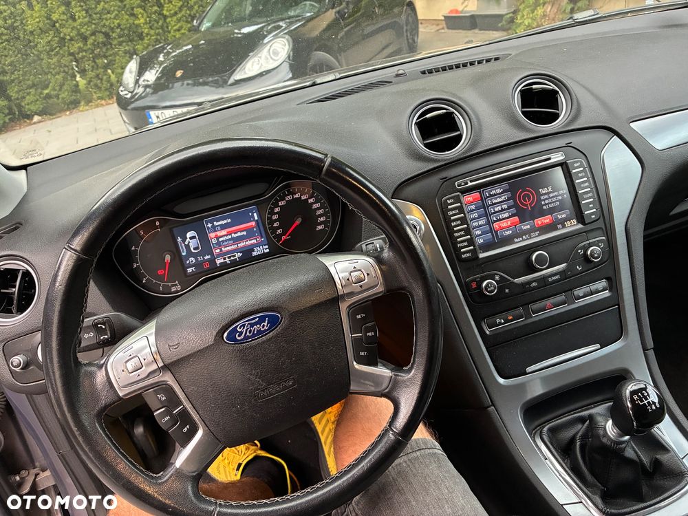 Ford Mondeo - 8