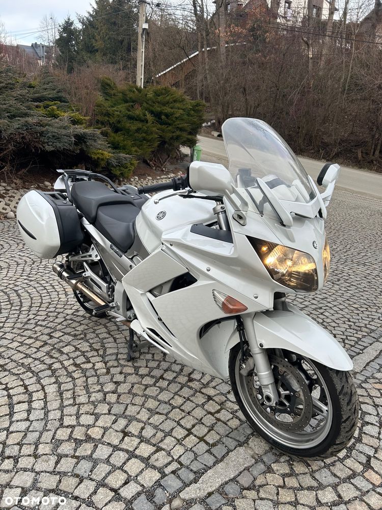 Yamaha FJR - 8