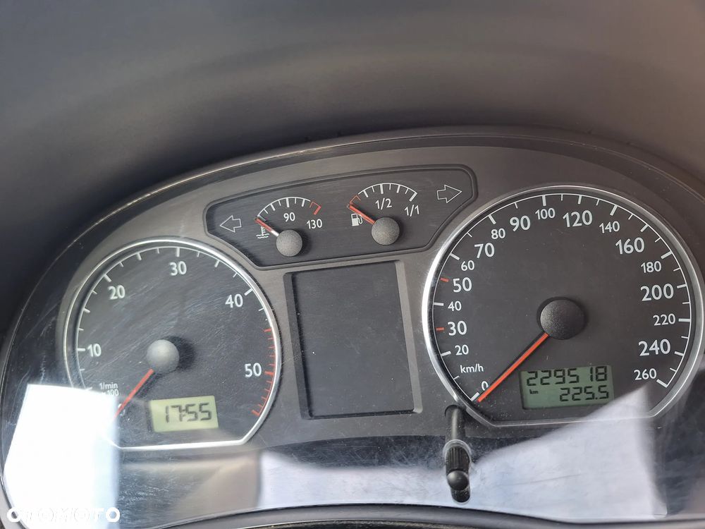 Volkswagen Polo 1.9 TDI - 8