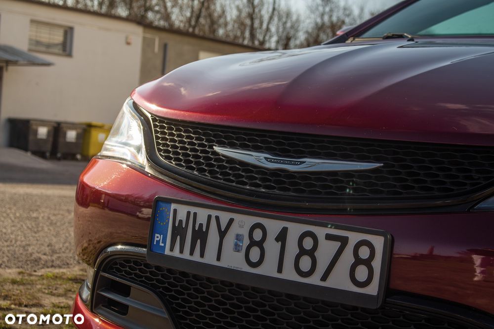 Chrysler 200 - 18