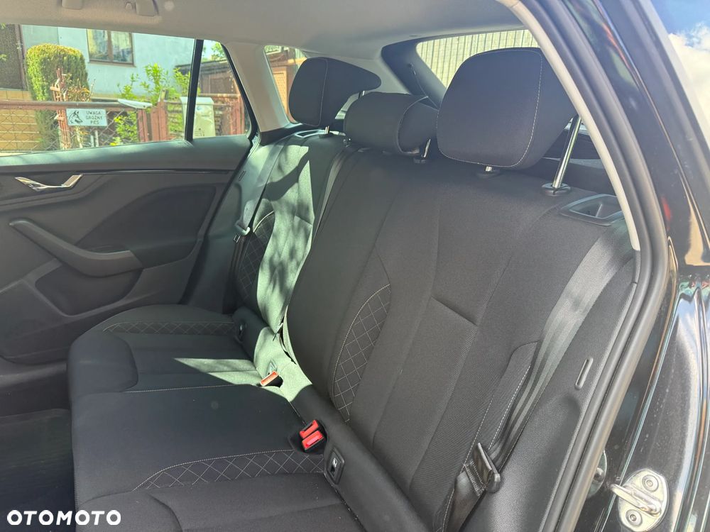 Skoda Kamiq 1.0 TSI Ambition DSG - 12