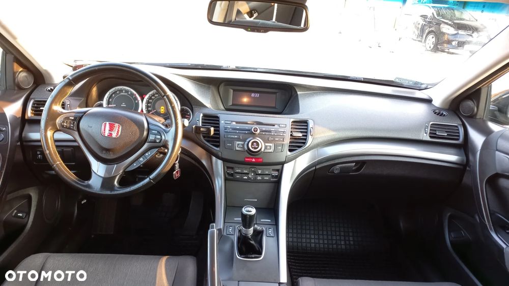 Honda Accord 2.0 Comfort - 23